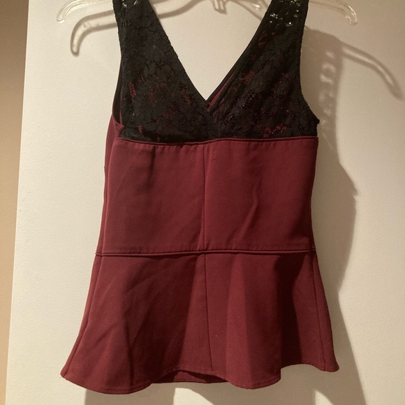 Chelsea 28 Fitted Asymmetric Top - Picture 3 of 7